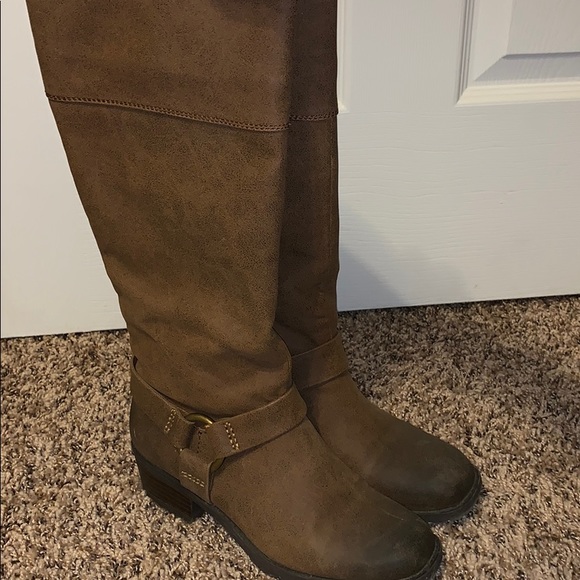 Boots, JustFab, Landry style. - Picture 3 of 7